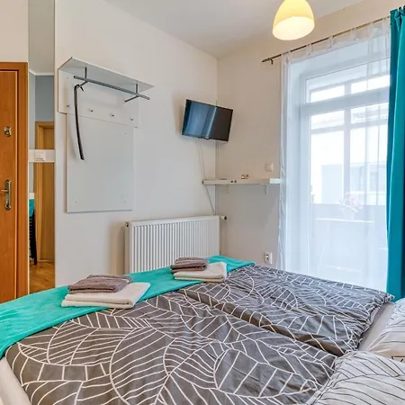 Jonashouse - Great Location Near Center *