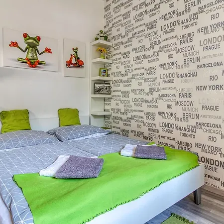 Jonashouse - Great Location Near Center *