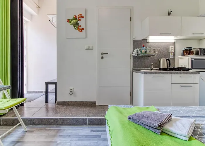 Διαμέρισμα Jonashouse - Great Location Near Center- Personal Or Self Check-in Μπρατισλάβα